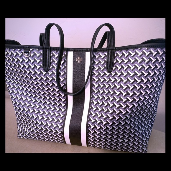 Tory Burch Handbags - Tory Burch T Link Tote